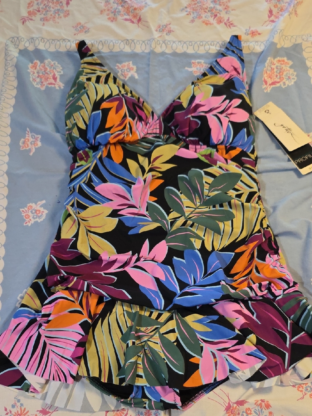 Tropical Leaf One-Piece  Swimsuit in Multicolor